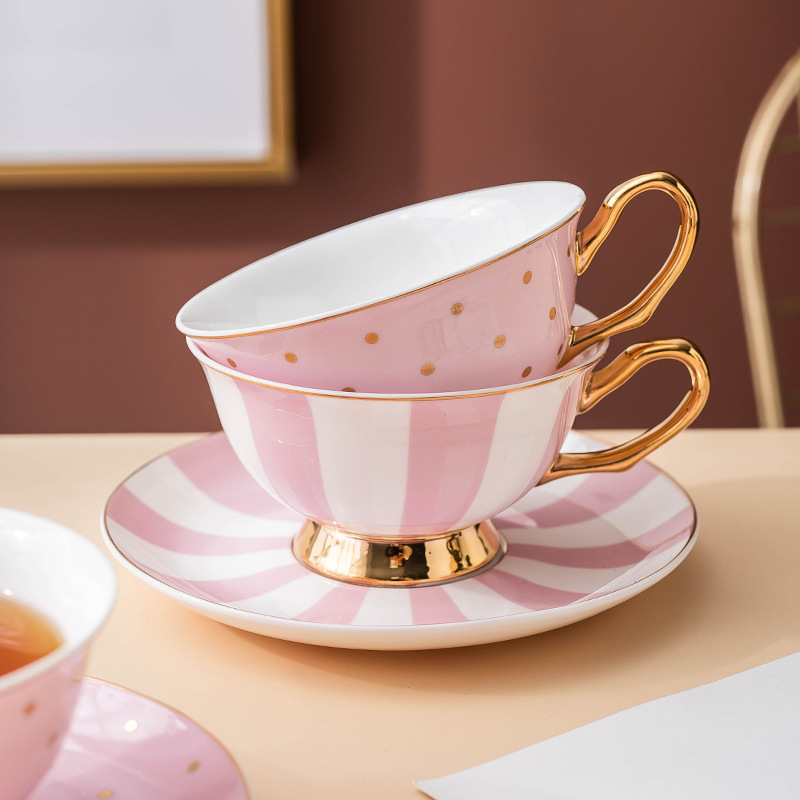 Ceramic Pink Coffee Mugs with  – Water Tea And Coffee Bewertung und Preis