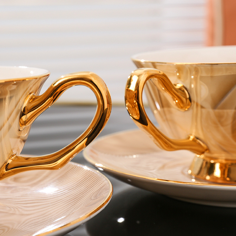 Exquisite Souvenir Bone China  – Coffee Tea Gift Set Bewertung und Preis