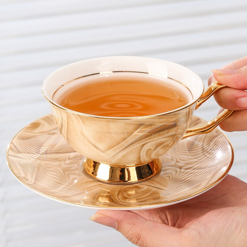 Exquisite Souvenir Bone China  – Coffee Tea Gift Set Bewertung und Preis